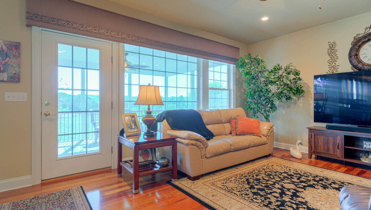 6344_HarbourTown_Web-26