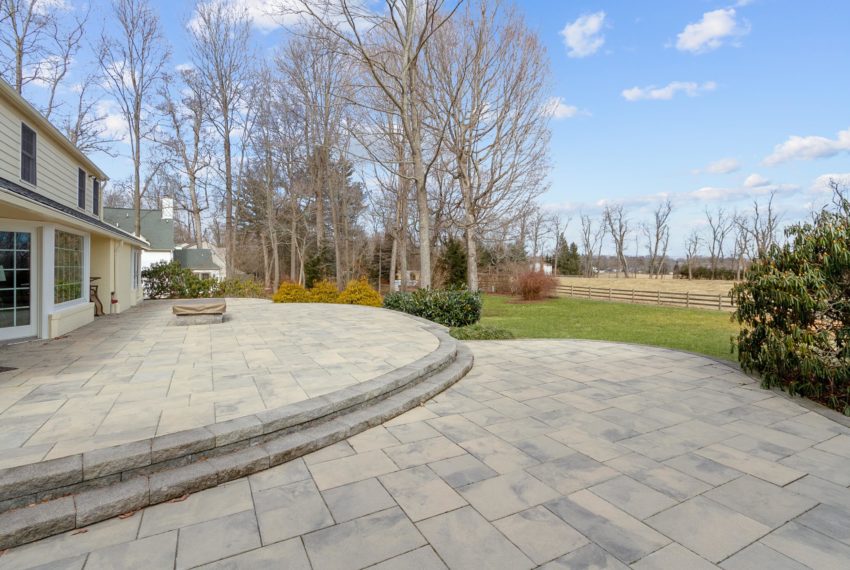 New Exteriors 5001 Tall Oaks 13