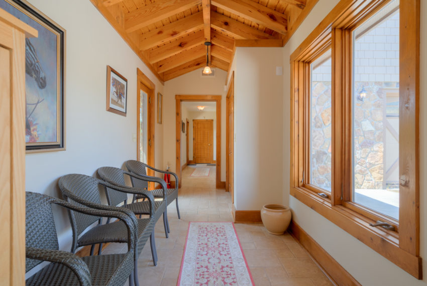 6277_OldFerryRd_Web-24