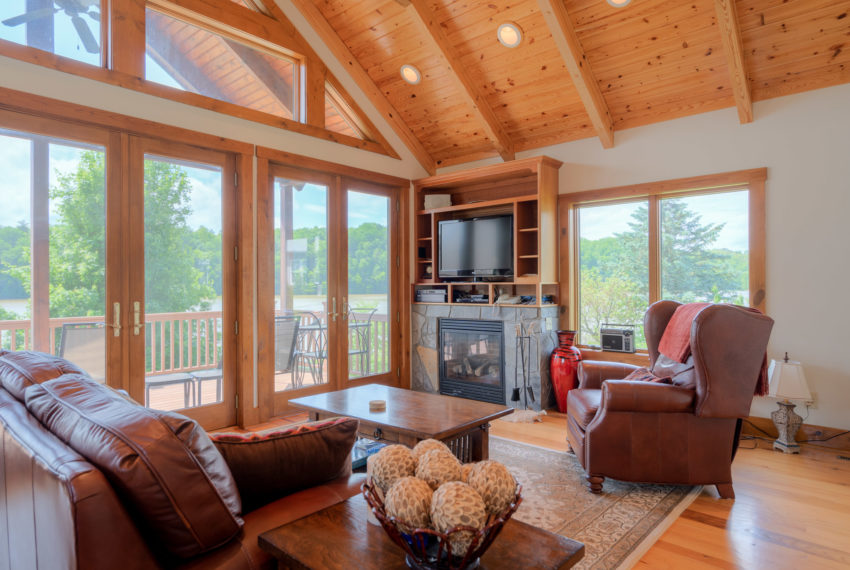 6277_OldFerryRd_Web-33