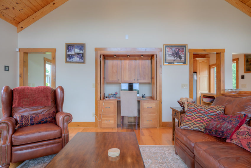6277_OldFerryRd_Web-38