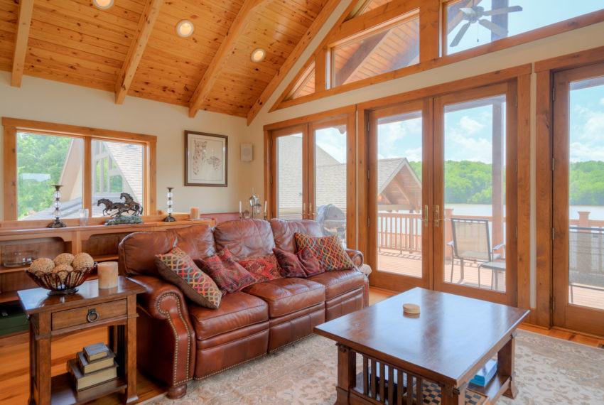 6277_OldFerryRd_Web-43
