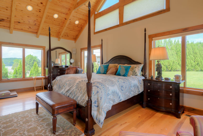 6277_OldFerryRd_Web-44