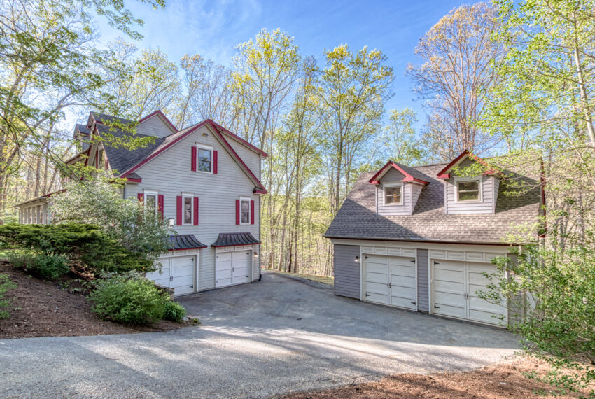 2970-Mill-Wood-Ln-Blacksburg-23