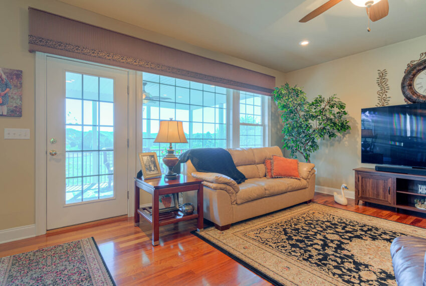 6344_HarbourTown_Web-26