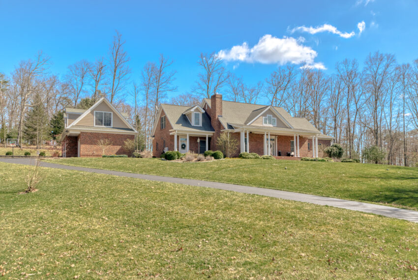 1240-Treetop-Ridge-Blacksburg_20-20