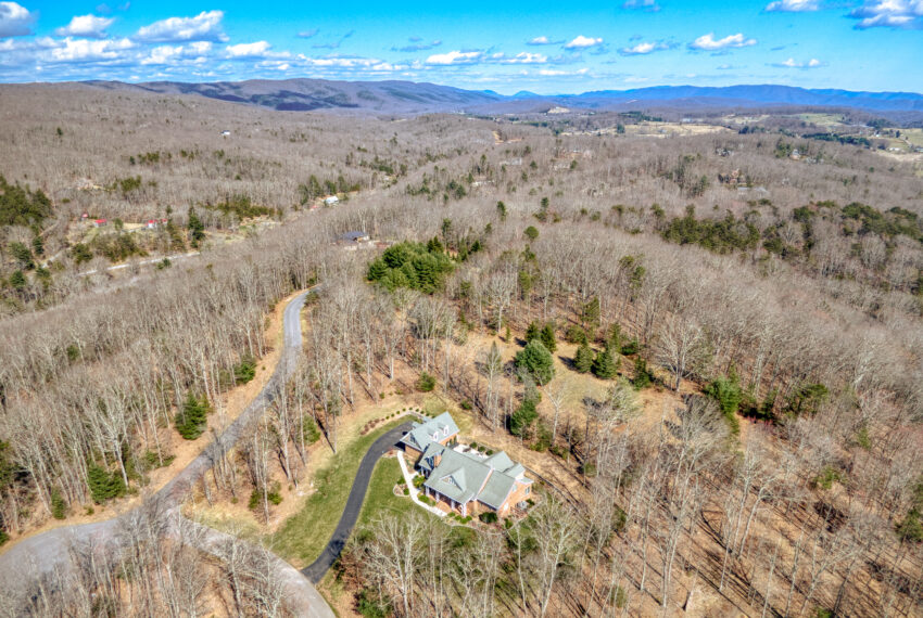 1240-Treetop-Ridge-Blacksburg_7-7