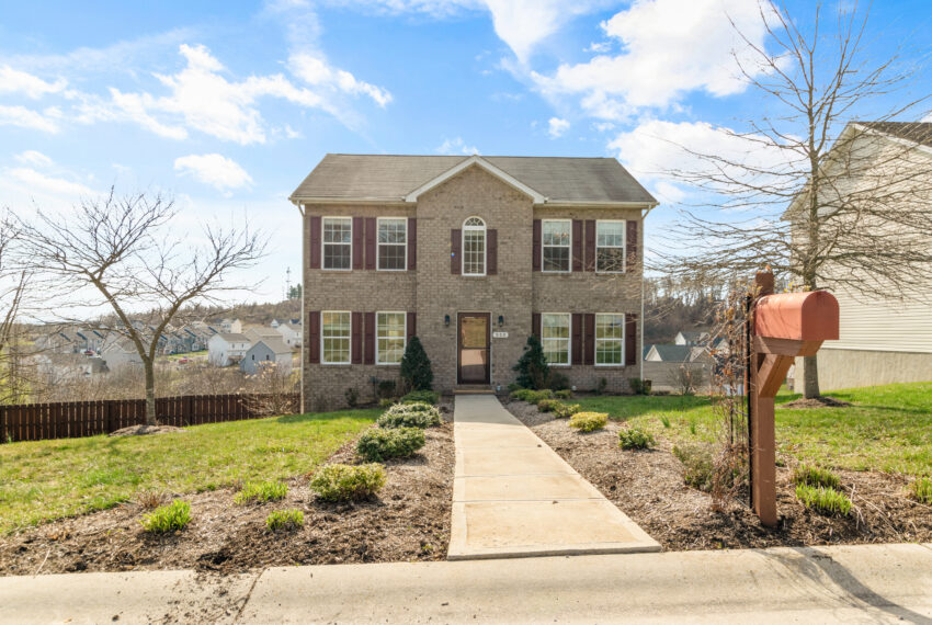 1-555-Keystone-Dr-Christiansburg-10