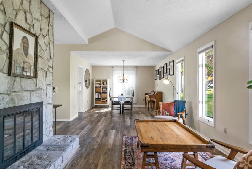1739-St-Andrews-Circle-Blacksburg-20