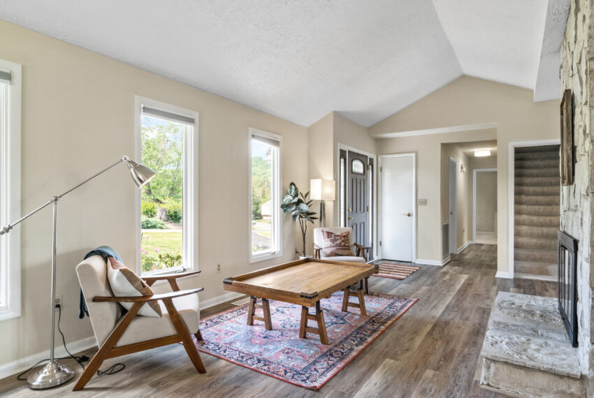 1739-St-Andrews-Circle-Blacksburg-21