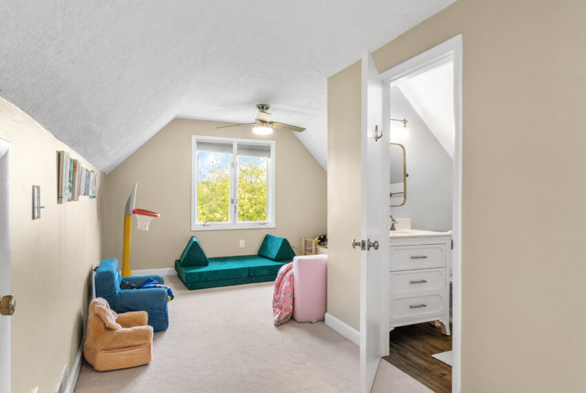 1739-St-Andrews-Circle-Blacksburg-44