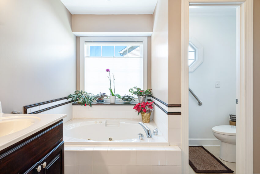 507-Wildflower-Ln-Blacksburg-25