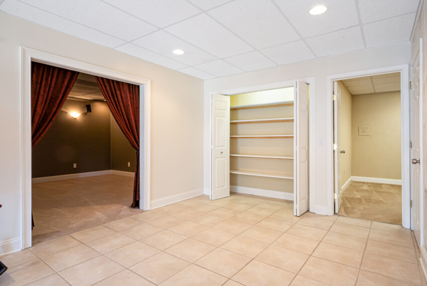 507-Wildflower-Ln-Blacksburg-32