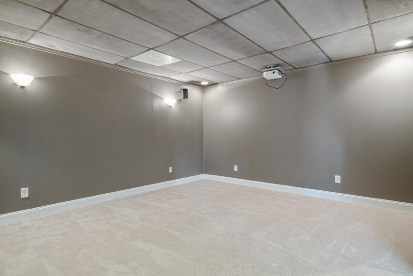 507-Wildflower-Ln-Blacksburg-35