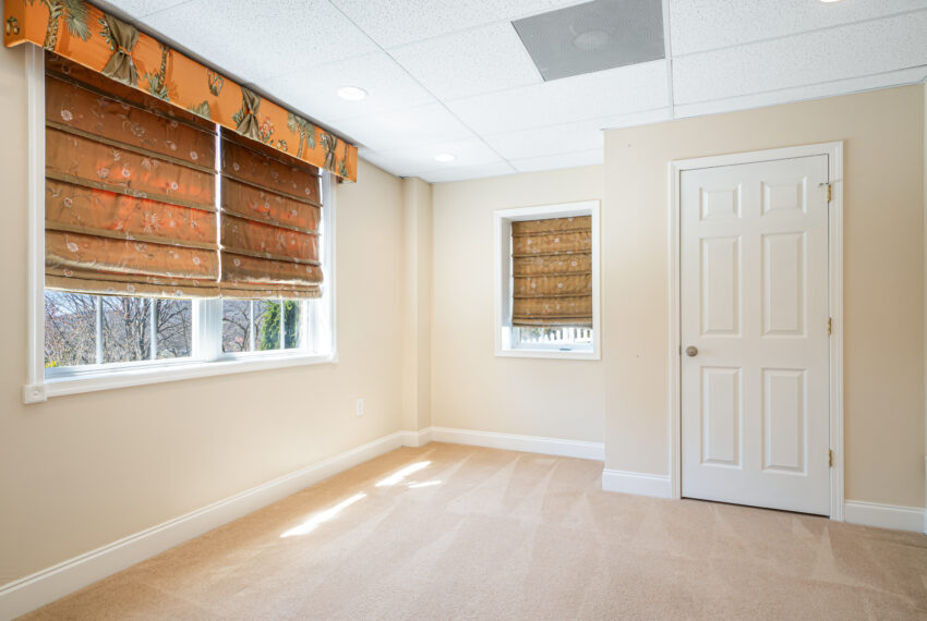 507-Wildflower-Ln-Blacksburg-36