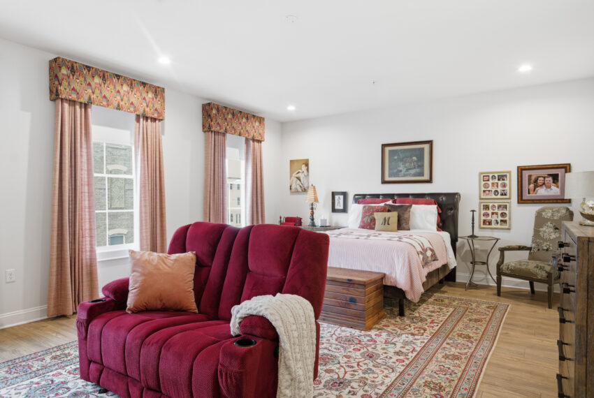 32-343-Eheart-St-Blacksburg