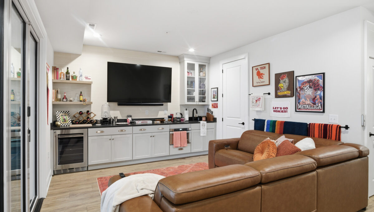 43-343-Eheart-St-Blacksburg