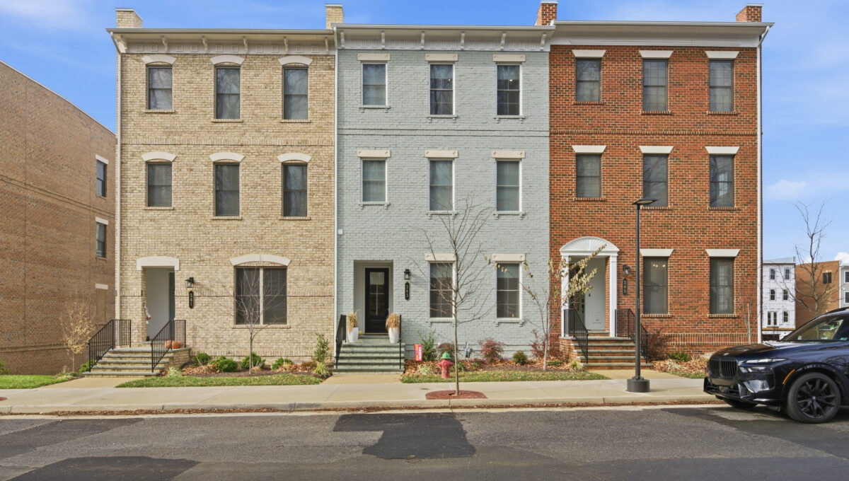 53-343-Eheart-St-Blacksburg